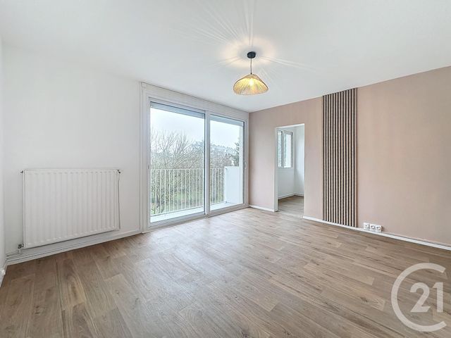 Appartement T4 à louer - 4 pièces - 69.0 m2 - CHOLET - 49 - PAYS-DE-LOIRE - Century 21 Les Arcades